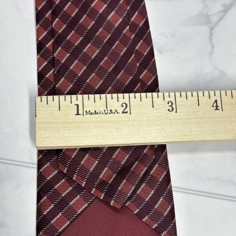 Banana Republic Men's 100% Silk Tie 60